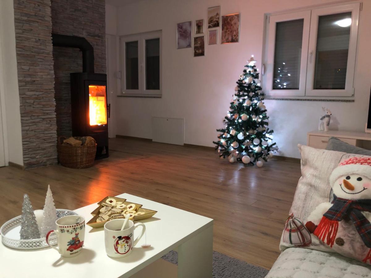 Willa Vikendica Bruse Jaklici Zewnętrze zdjęcie