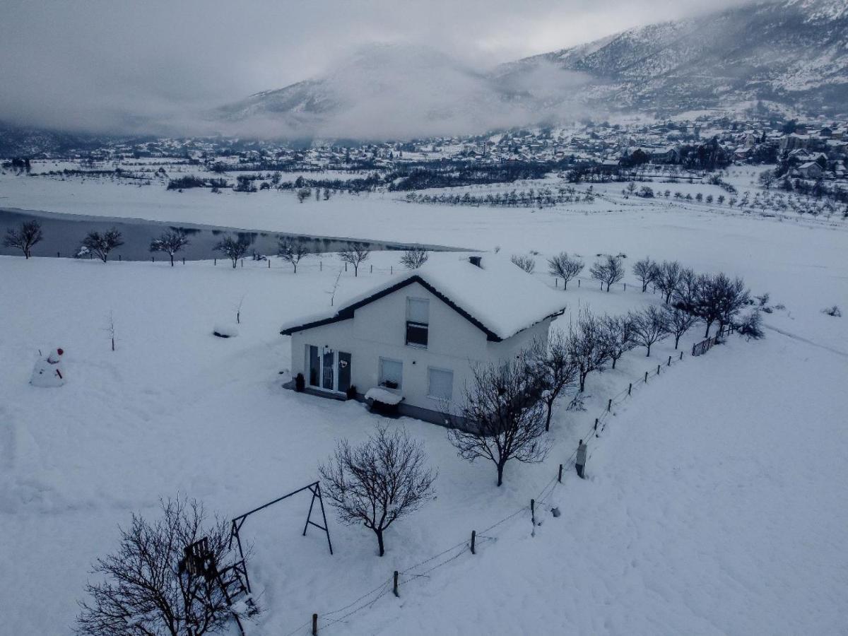 Willa Vikendica Bruse Jaklici Zewnętrze zdjęcie
